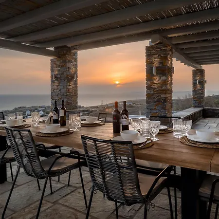 Villa Kouneli - An Exceptional Koundouros