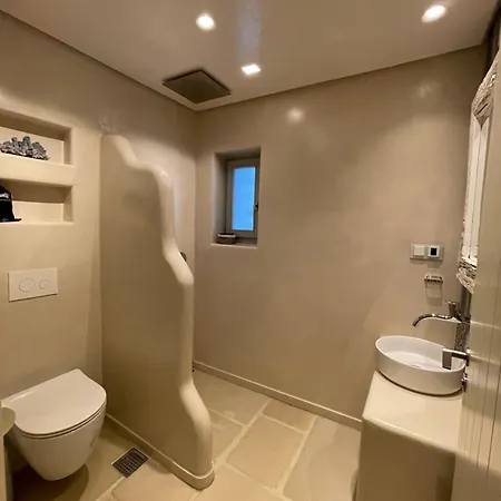 Villa Kouneli - An Exceptional Koundouros